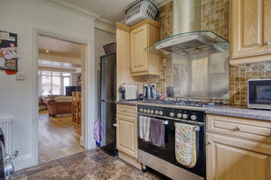 Kitchen- click for photo gallery